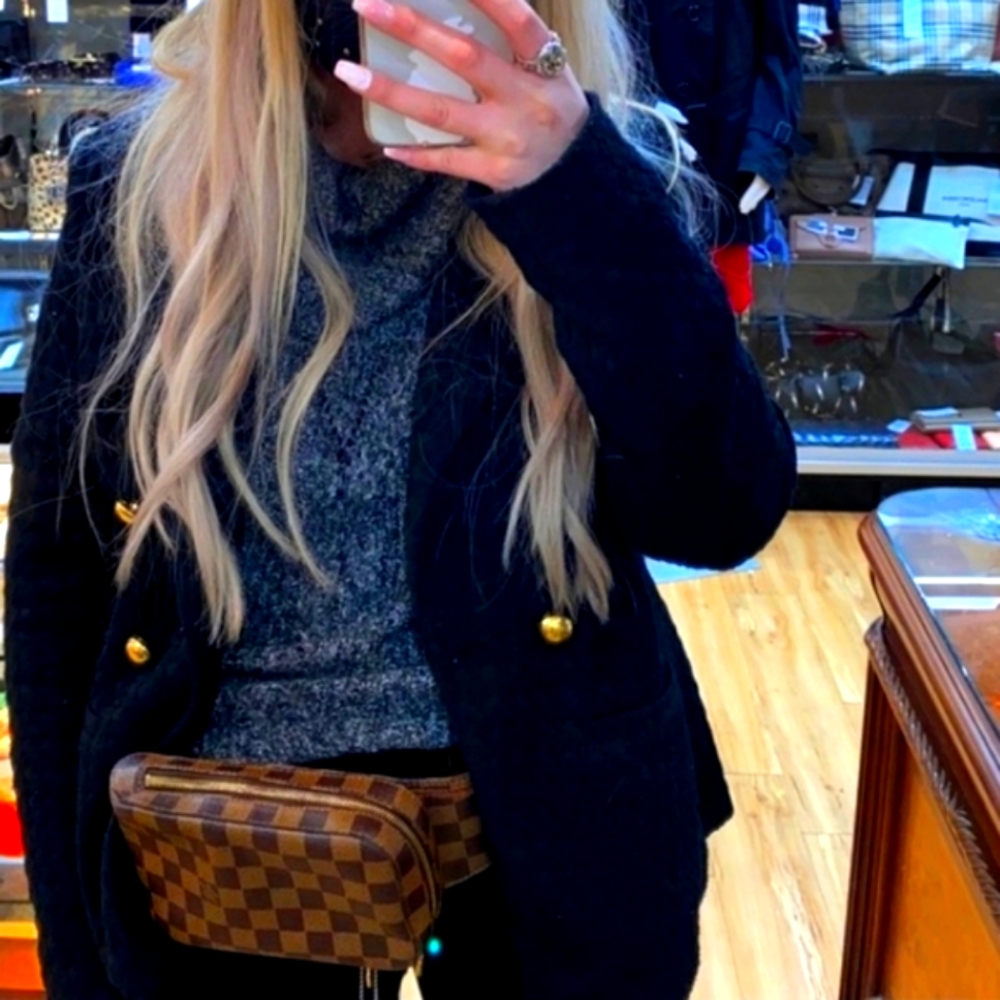 💖💗🔥 SO HOT!!! LOUIS VUITTON GERONIMOS BUM BAG! MINT CONDITION! Merry Xmas! - Picture 2 of 16